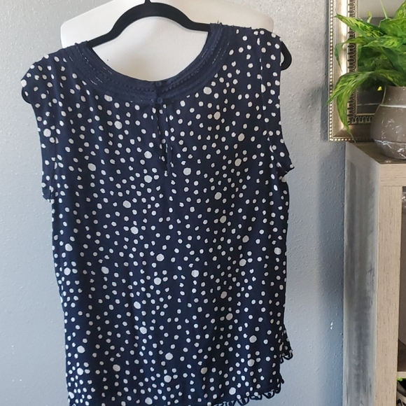 Anthropologie polka dot exposed buttons blouse - Picture 2 of 13